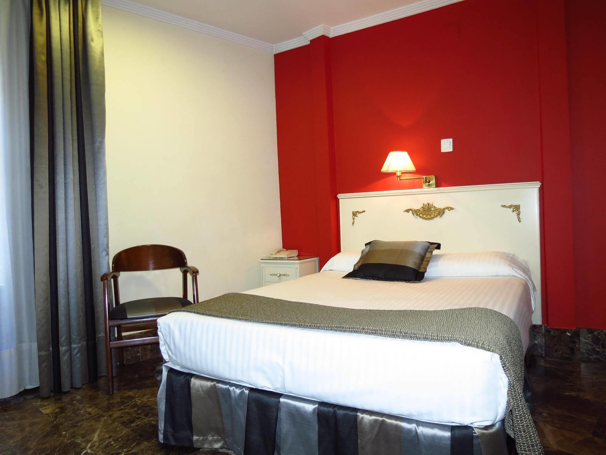Hotel Boutique Catedral Valladolid Room photo